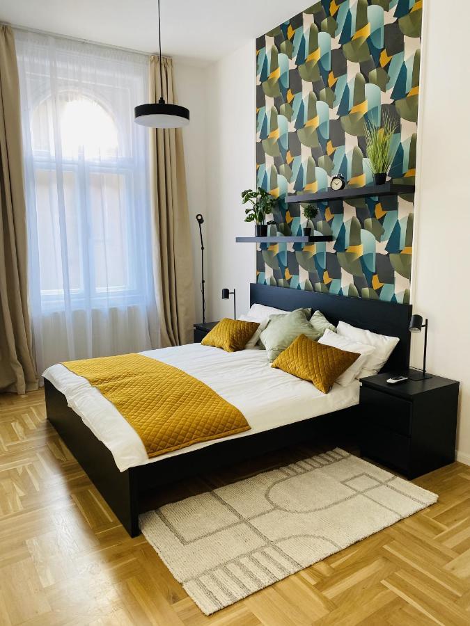 Birdie 3-Bdr Apartment Budapeste Exterior foto