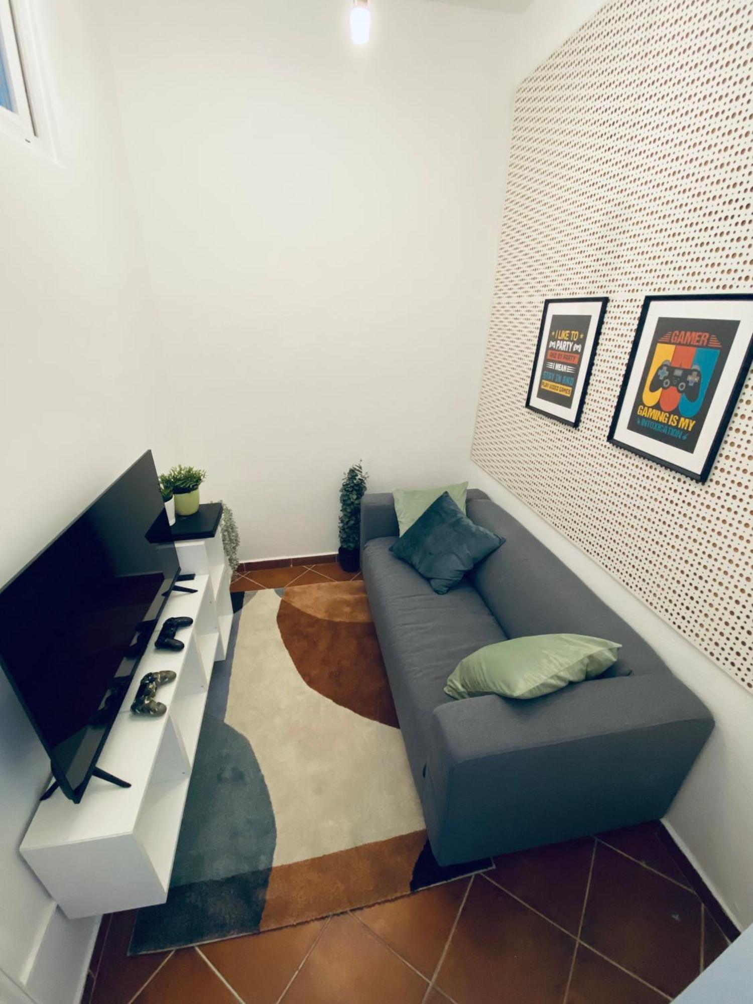 Birdie 3-Bdr Apartment Budapeste Exterior foto